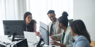 Vendor Risk Management in Web Development: Assessing and Managing Supply Chain Vulnerabilities. Vendor Risk Management in web development